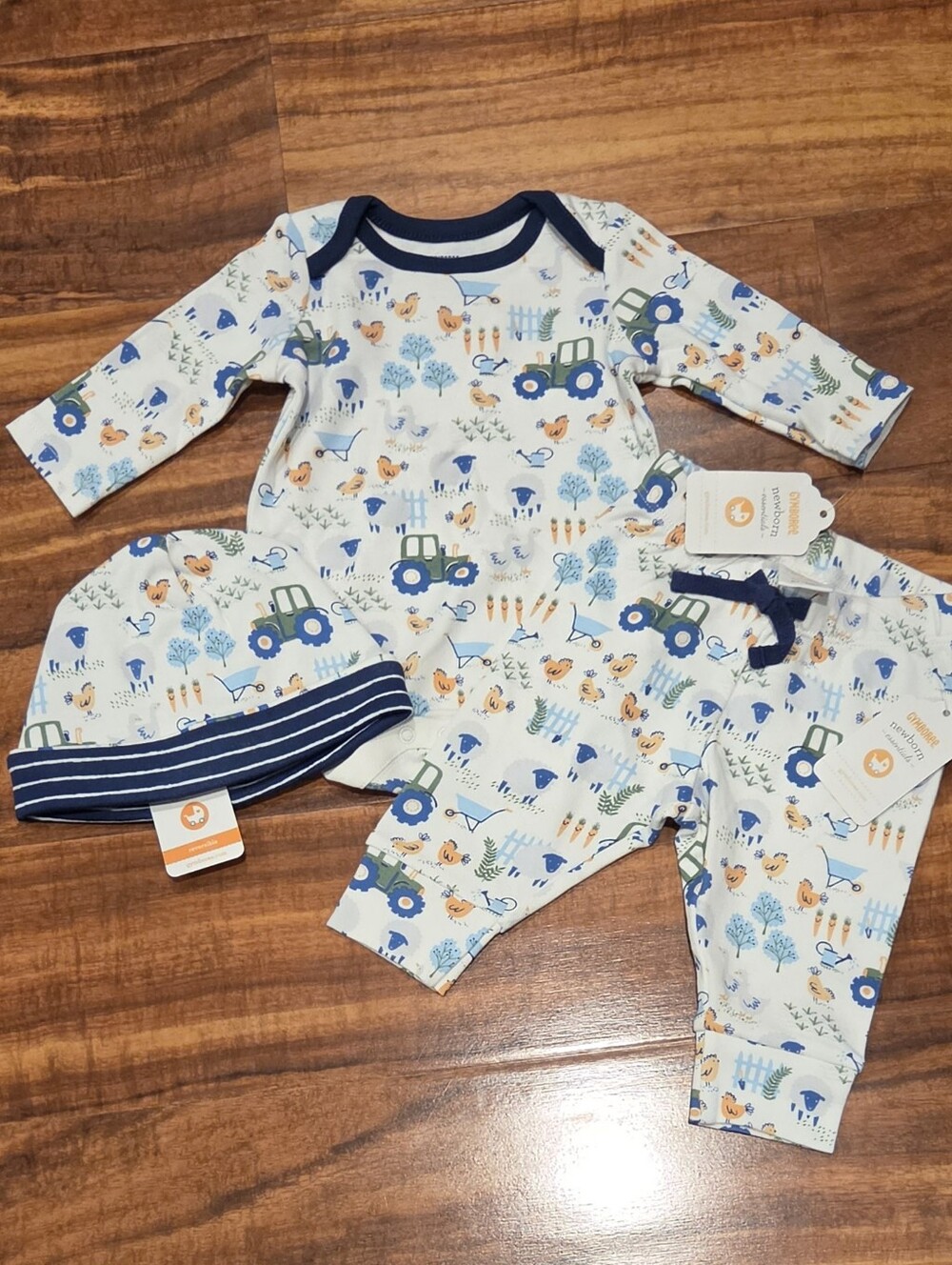 Gymboree NWT 0-3 Months Farm Print Bodysuit, Pants and Hat Set
